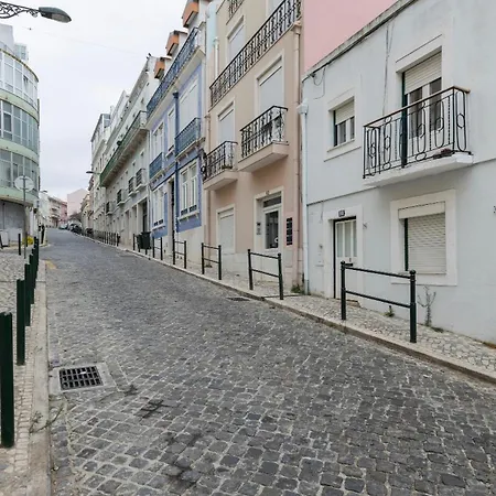 The Serenity By Lovelystay Apartman